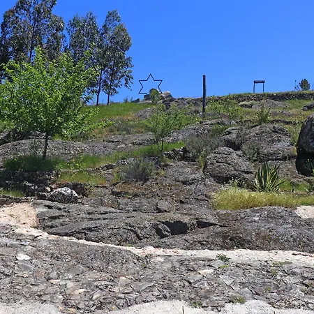 Casa Do Monte 2 아파트 카스트로다이레