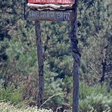 Casa Do Monte 2 카스트로다이레