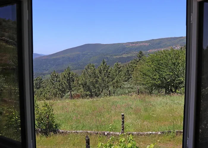 Casa Do Monte 2 カストロ・ダイレ